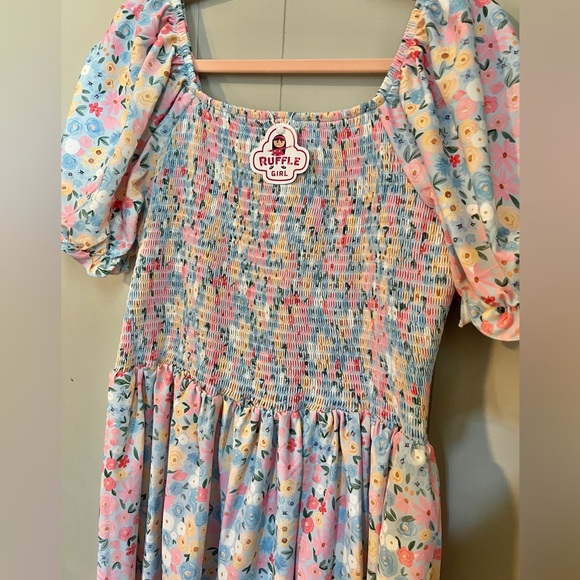 Ruffle Girl Women’s Floral Smocked Dress NWT XL - Picture 2 of 3